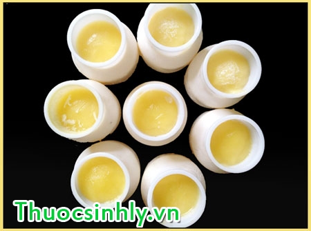 tac-dung-cua-sua-ong-chua-tuoi