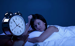 Trước khi ngủ, bạn nên cẩn thận tránh 4 sai lầm này