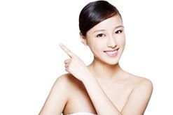 Bí quyết dùng sữa ong chúa để có làn da trăng hồng