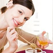 Chia sẻ bí quyết làm trắng, mịn da bằng sữa ong chúa