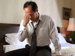 Cậu nhỏ cương mà không cứng phải làm sao?