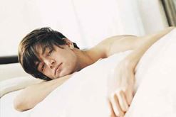 Sau cắt ' bao quy đầu' cho cậu nhỏ thì bị sưng phù và rất nhạy cảm ?